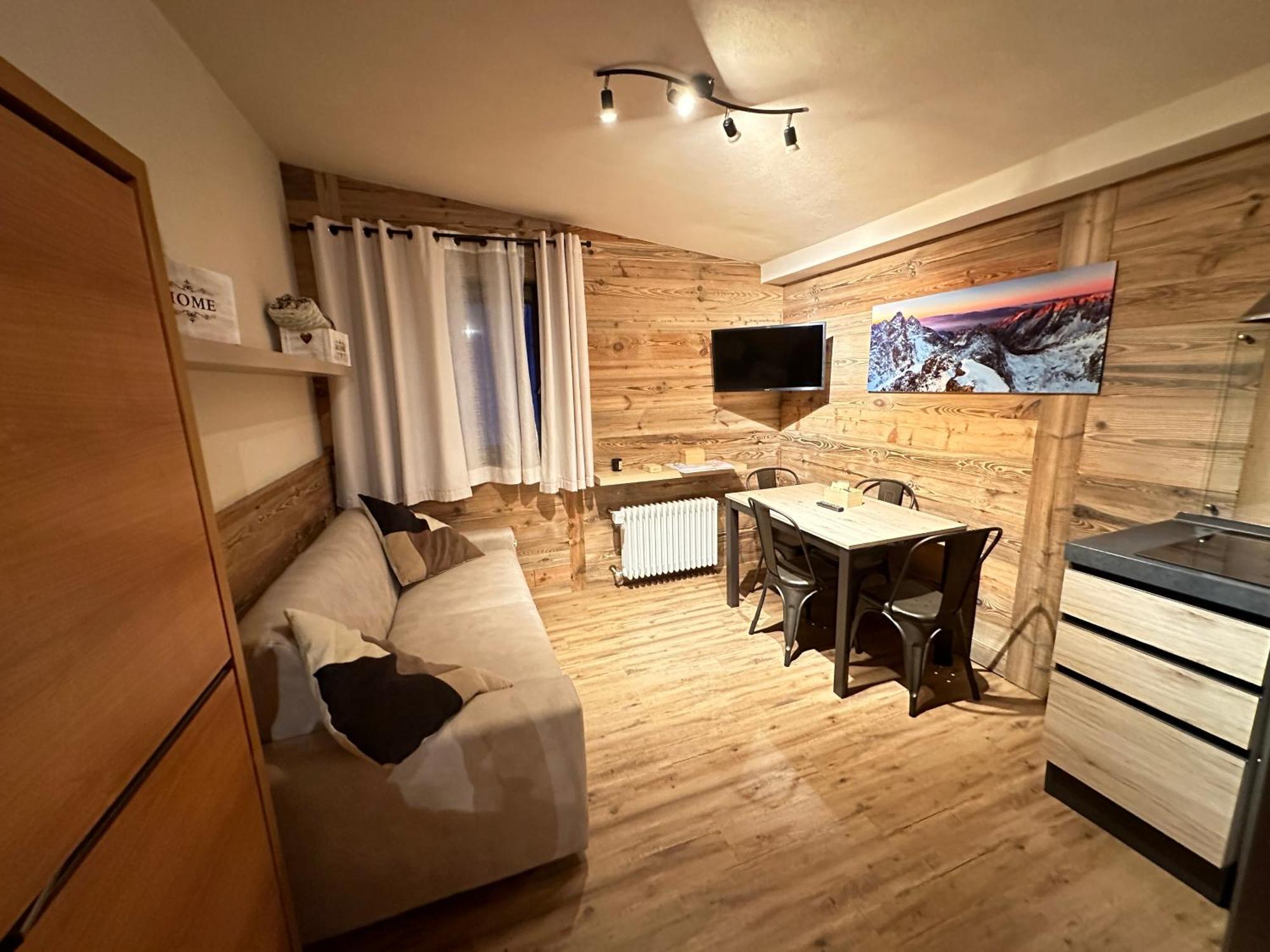 Апартаменты Casa Cervinia Shuss 2 Брей-Червиния Экстерьер фото